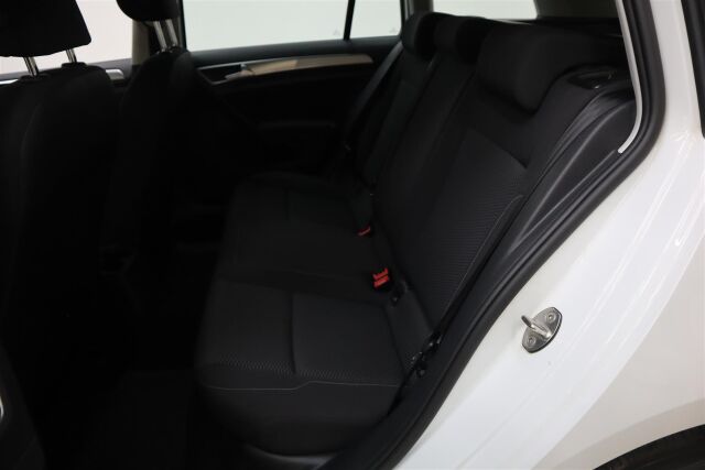VOLKSWAGEN Golf 2018 Variant Trendline 1,0 TSI 85 kW (115 hv)