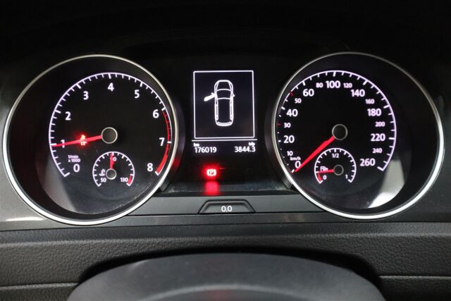 VOLKSWAGEN Golf 2018 Variant Trendline 1,0 TSI 85 kW (115 hv)