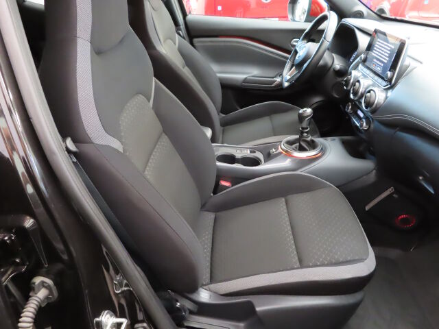 Nissan Juke 2020 DIG-T 117HP 6MT N-Connecta + Navi + two-tone