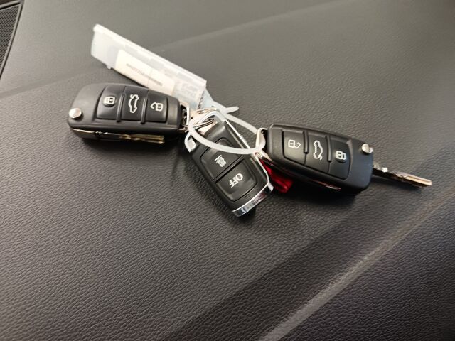 AUDI Q2 2021 Business Advanced 35 TFSI 110 kW S tronic