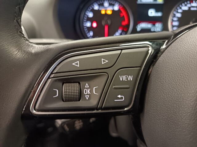 AUDI Q2 2021 Business Advanced 35 TFSI 110 kW S tronic