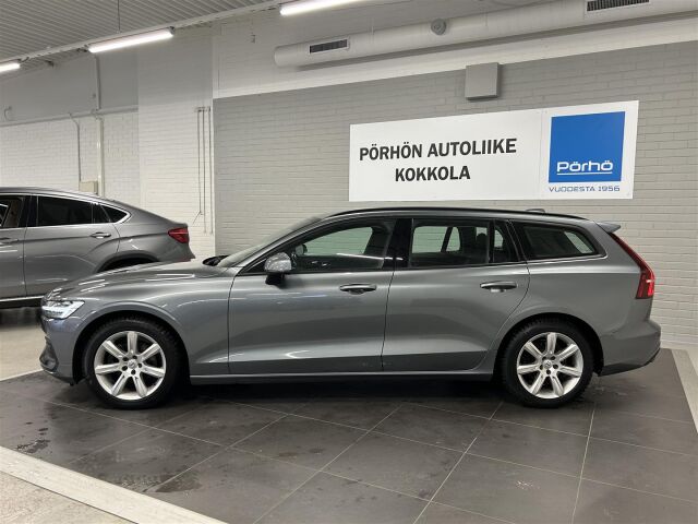 VOLVO V60 2019 D4 Momentum aut / Adapt.vakkari / Webasto / Peruutuskamera / Navi /