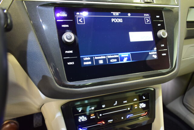 VOLKSWAGEN Tiguan 2021 Style 2,0 TDI SCR 110 kW 4MOTION DSG-automaatti* Navi, Ledit,Webasto*
