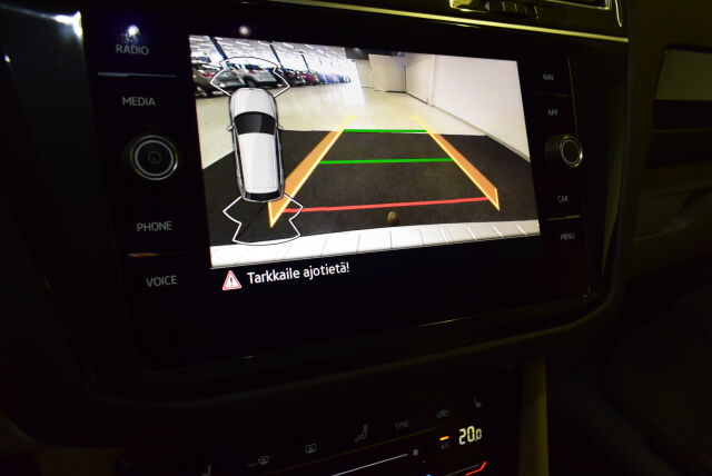 VOLKSWAGEN Tiguan 2021 Style 2,0 TDI SCR 110 kW 4MOTION DSG-automaatti* Navi, Ledit,Webasto*