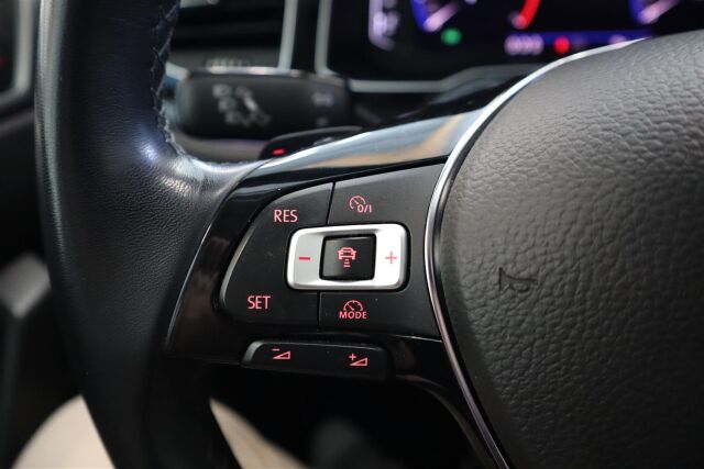 VOLKSWAGEN Polo 2021 R-Line 1,5 TSI EVO 110 kW DSG-automaatti