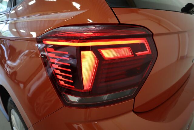 VOLKSWAGEN Polo 2021 R-Line 1,5 TSI EVO 110 kW DSG-automaatti