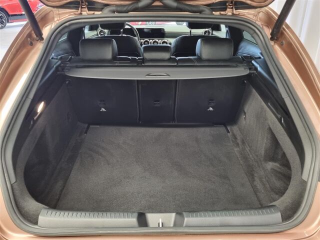 MERCEDES-BENZ CLA 2021 180 A Shooting Brake Business / Navi / P-Kamera / 1-Omistaja