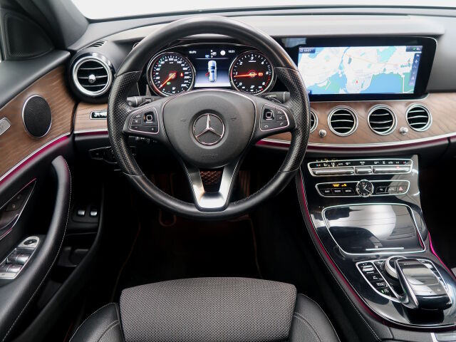 Mercedes-Benz E 2017 220 d T A Premium Business