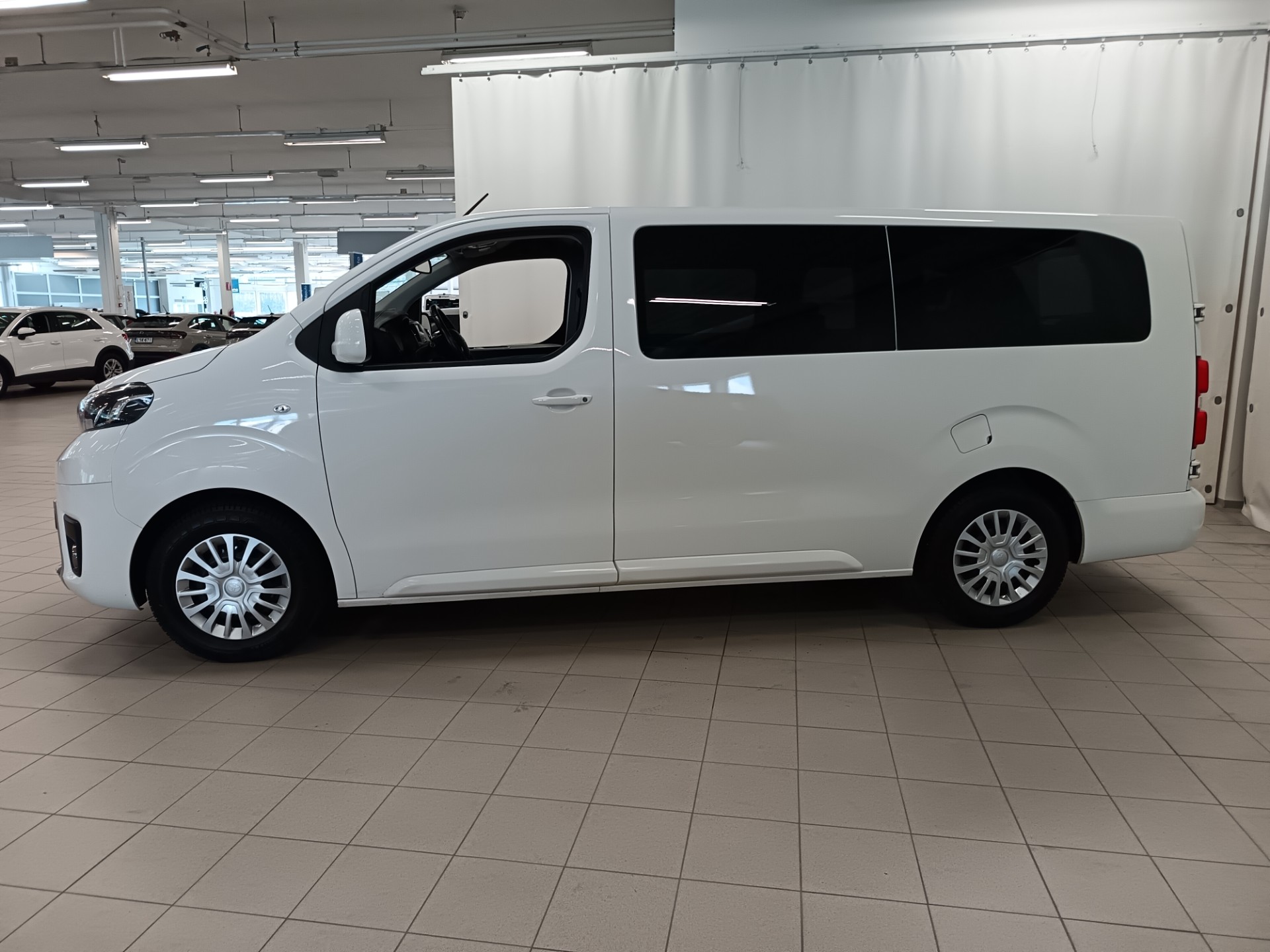 Toyota Proace Verso Active L2 1,5 D 120 2021, kuva 6/27