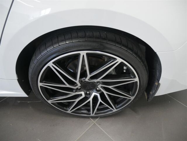 TOYOTA Corolla 2021 Touring 1,8 Hybrid GR Sport Business