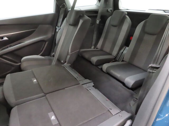 Peugeot 5008 2022 Active Pack PureTech 130 EAT8-automaatti 7-Paikkainen