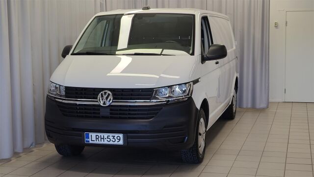 VOLKSWAGEN Transporter 6.1 2022 umpipakettiauto Pitkä 2,0 TDI 110 kW DSG  * Vetokoukku / P-kamera / Alv. / Webasto *