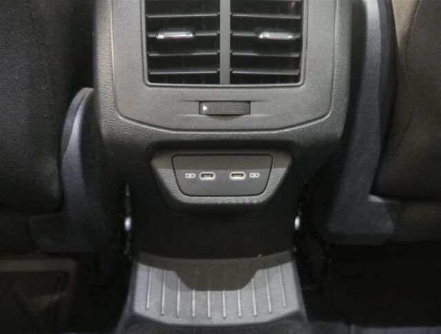 VOLKSWAGEN T-Roc 2022 Style Business 1,5 TSI EVO 110 kW DSG-automaatti