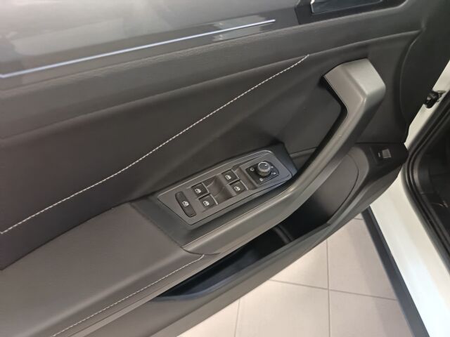 Volkswagen T-Roc 2022 Style Business 1,5 TSI EVO 110 kW DSG-automaatti