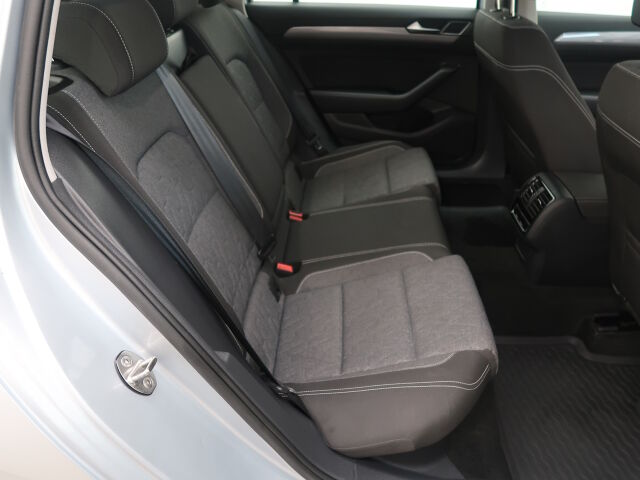 Volkswagen Passat 2023 Variant Comfort Business 1,5 TSI EVO 110 kW DSG-automaatti