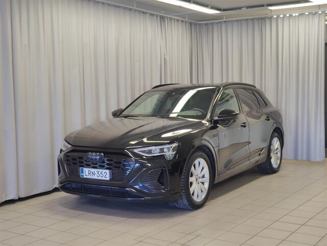 Audi Q8 e-tron 2023 Sportback 55 quattro Progress S line * 1 omistaja / Vetokoukku / ACC / P-kamera / Navi / Bang & Oluf