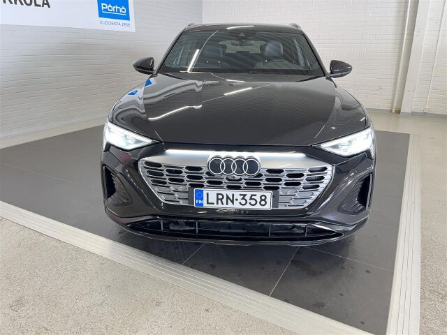 AUDI Q8 e-tron 2023 Sportback 55 quattro Progress S line **Hyvin varusteltu Suomiauto**