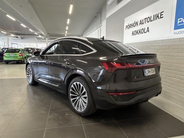 AUDI Q8 e-tron 2023 Sportback 55 quattro Progress S line **Hyvin varusteltu Suomiauto**
