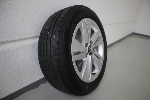 VOLKSWAGEN Golf 2022 Variant Comfort Business 1,0 eTSI (MHEV) 81 kW DSG-automaatti