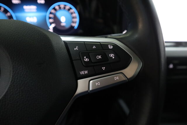 VOLKSWAGEN Golf 2022 Variant Comfort Business 1,0 eTSI (MHEV) 81 kW DSG-automaatti