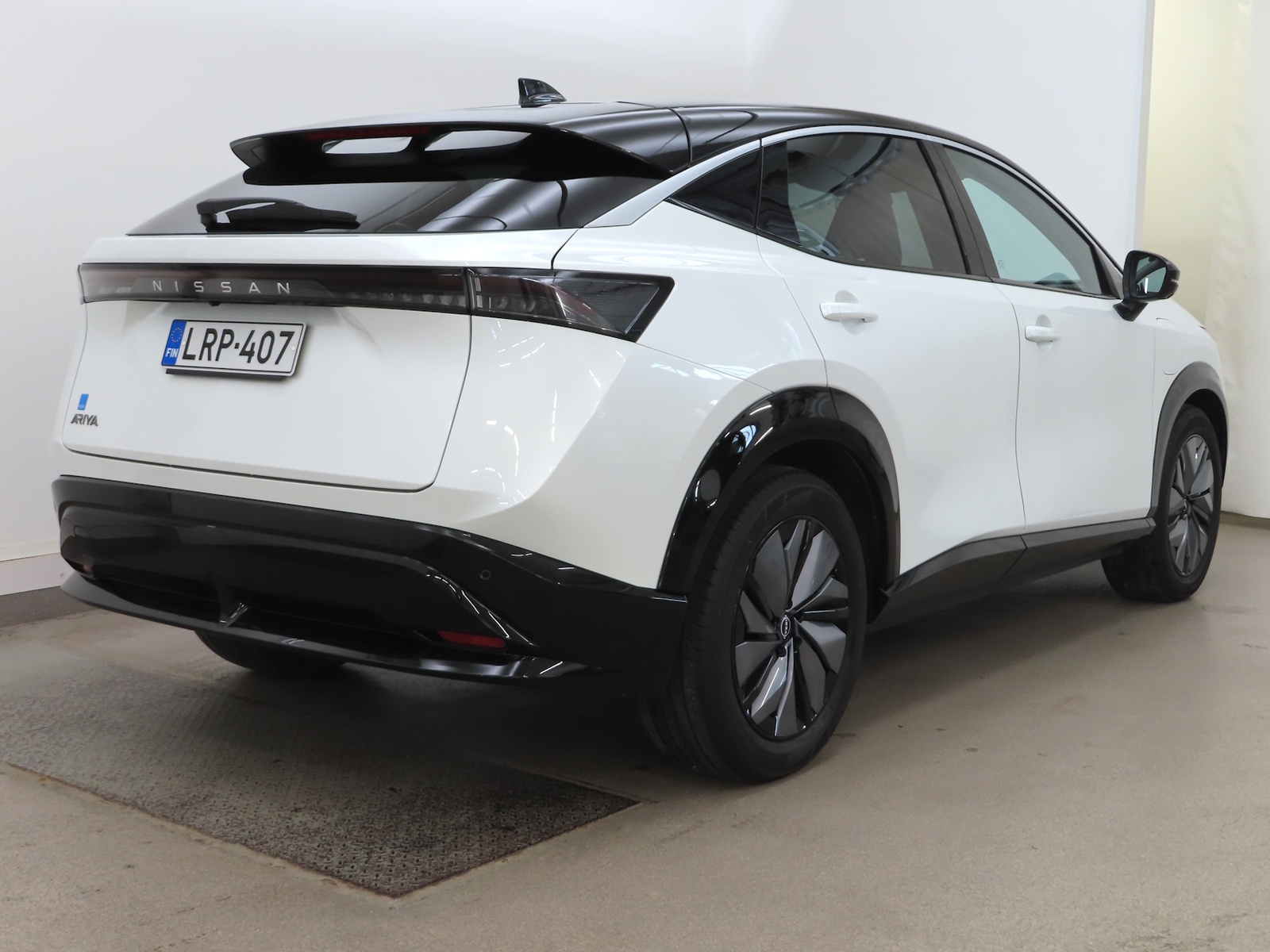 Nissan Ariya 2022, kuva 4/12