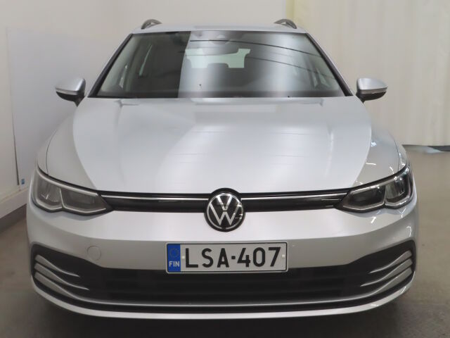 Volkswagen Golf 2023 Variant Comfort Business 1,0 eTSI (MHEV) 81 kW DSG-automaatti