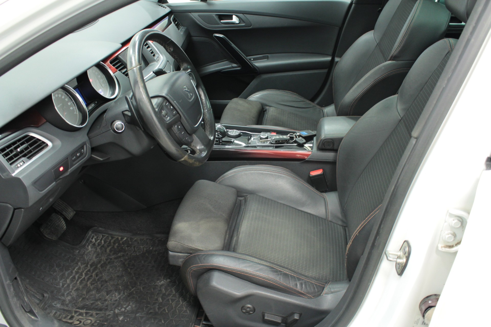 Peugeot 508 RXH HYbrid4 HDi AWD 2013, kuva 5/17