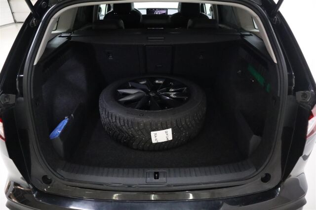 SKODA Enyaq 2023 60 iV
