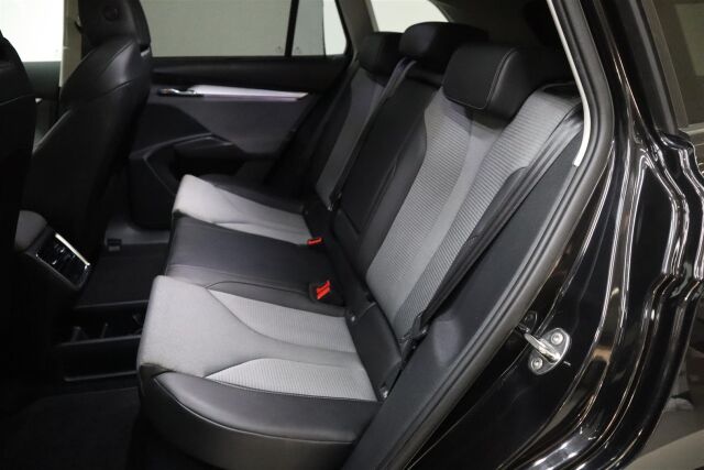 SKODA Enyaq 2023 60 iV