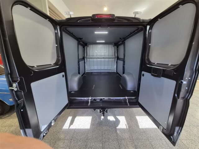 Peugeot Boxer 2025 335 L2H1 BlueHDi 140 EAT8 Automaatti