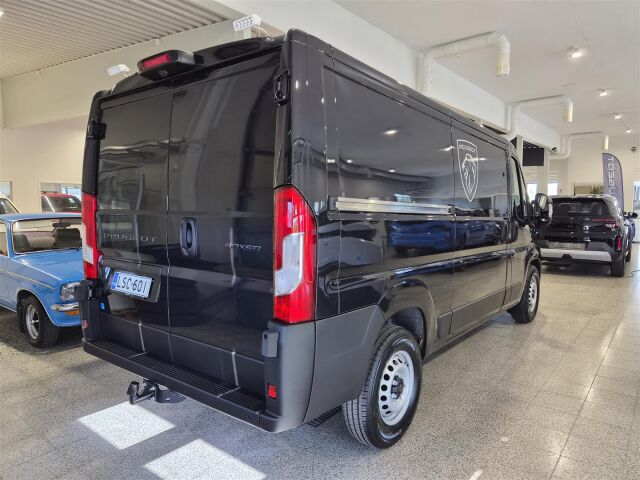 Peugeot Boxer 2025 335 L2H1 BlueHDi 140 EAT8 Automaatti