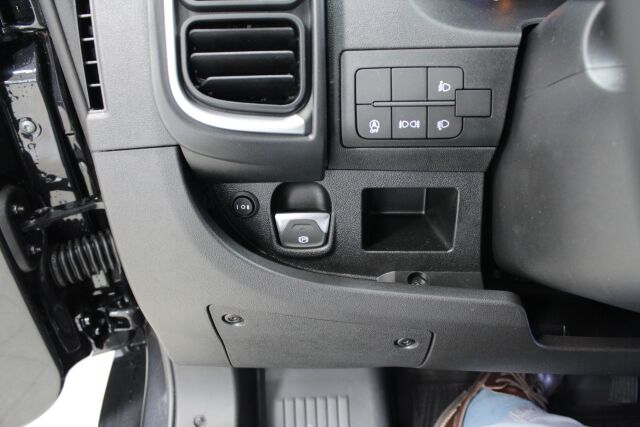 Peugeot Boxer 2025 335 L2H1 BlueHDi 140 EAT8 Automaatti