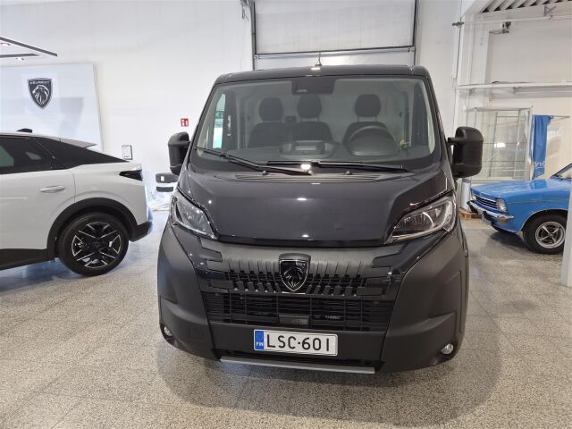 Peugeot Boxer 2025 335 L2H1 BlueHDi 140 EAT8 Automaatti