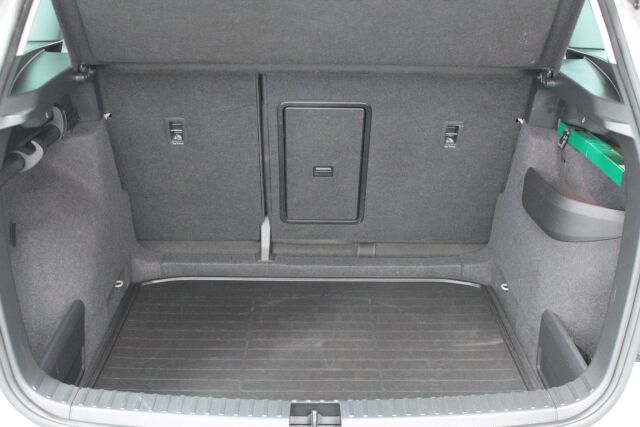 SKODA Karoq 2023 1.5 TSI Ambition DSG Autom.
