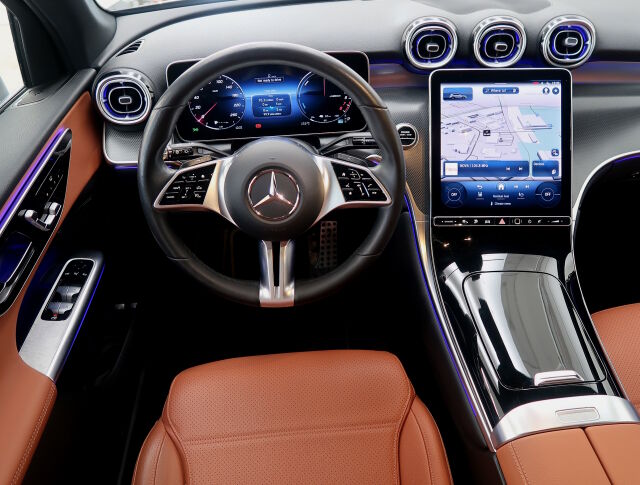 Mercedes-Benz GLC 2023 300 e 4MATIC A Premium