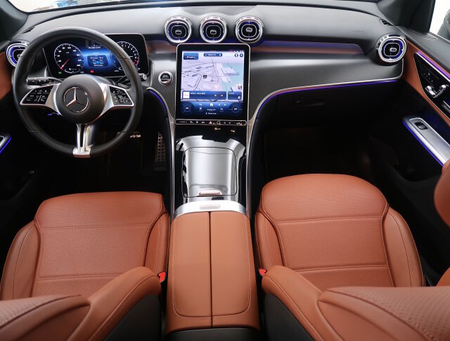 Mercedes-Benz GLC 2023 300 e 4MATIC A Premium