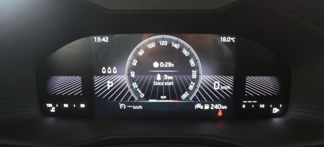 SKODA Karoq 2023 1.5 TSI Ambition DSG Autom.