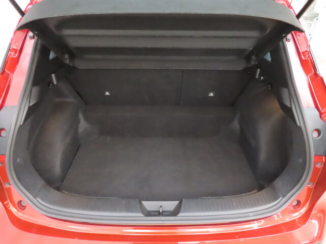 Nissan Qashqai 2023 MHEV 140 6M/T 2WD Acenta