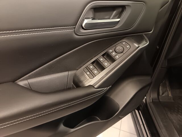 Nissan Qashqai 2023 MHEV 140 6M/T 2WD Acenta