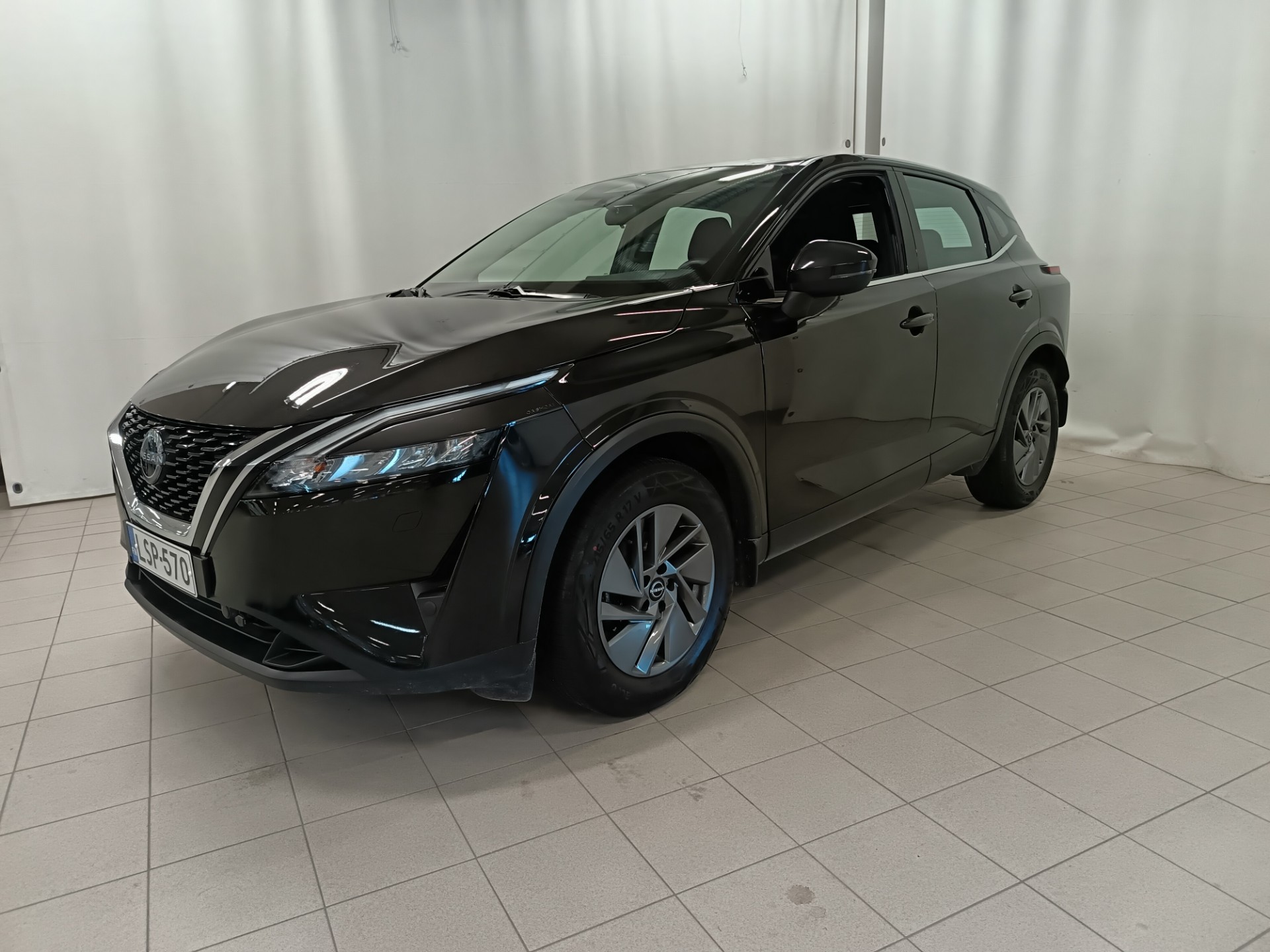 Nissan Qashqai MHEV 140 6M/T 2WD Acenta 2023, photo 2/29