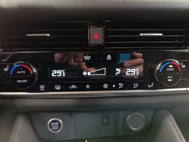 Nissan Qashqai 2023 MHEV 158 Xtronic 2WD N-Connecta 12.3" TFT MY23