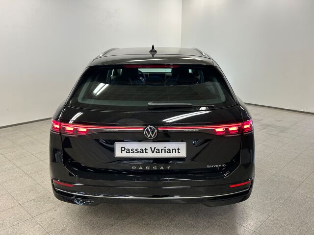 Volkswagen Passat 2025 Variant Elegance Business eHybrid 200 kW DSG-aut.