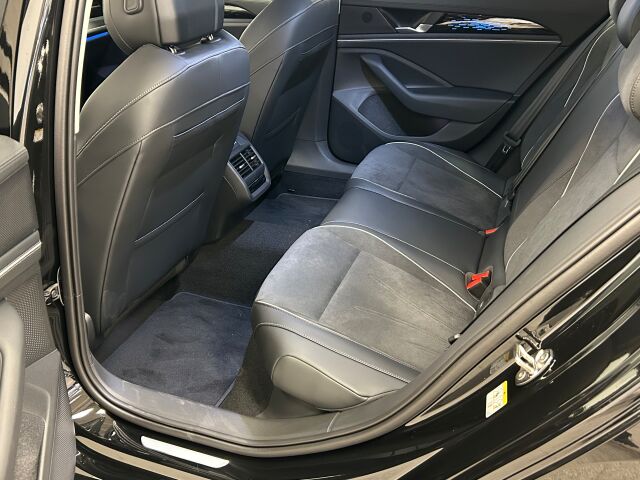 Volkswagen Passat 2025 Variant Elegance Business eHybrid 200 kW DSG-aut.