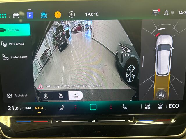 VOLKSWAGEN Passat 2025 Variant Elegance eHybrid 200 kW DSG-automaatti. Yhdeltä omistajalta. Vetokoukku