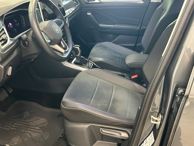 VOLKSWAGEN T-Roc 2024 Style Business 1,5 TSI EVO 110 kW DSG-automaatti. Kuin uusi!