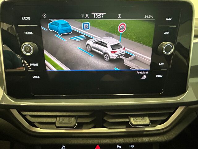 VOLKSWAGEN T-Roc 2024 Style Business 1,5 TSI EVO 110 kW DSG-automaatti. Kuin uusi!