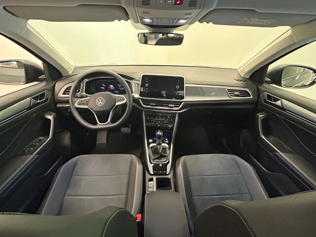 VOLKSWAGEN T-Roc 2024 Style Business 1,5 TSI EVO 110 kW DSG-automaatti. Kuin uusi!