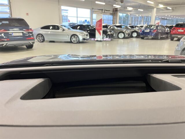 VOLKSWAGEN ID.7 2024 Tourer Pro Elegance 210 kW Akku 77 kWh, 1-omisteinen, vetokoukku, takuu!