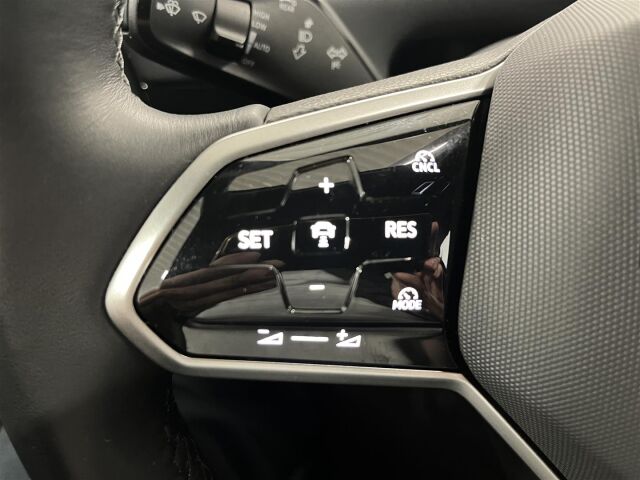 VOLKSWAGEN ID.7 2024 Tourer Pro Elegance 210 kW Akku 77 kWh, 1-omisteinen, vetokoukku, takuu!