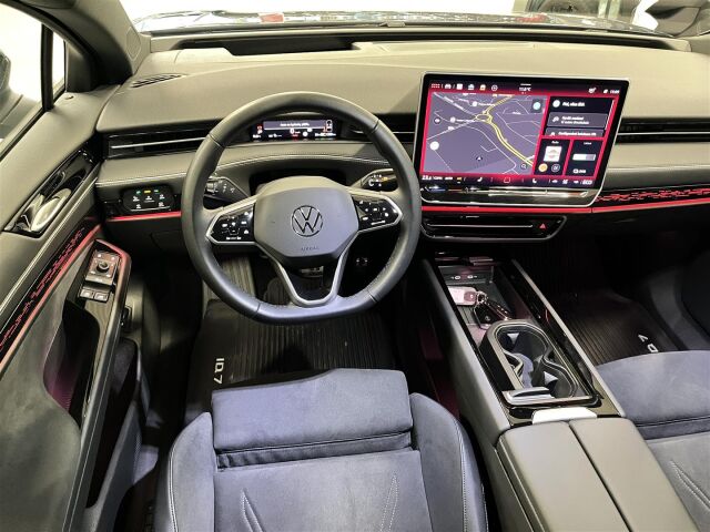 VOLKSWAGEN ID.7 2024 Tourer Pro Elegance 210 kW Akku 77 kWh, 1-omisteinen, vetokoukku, takuu!